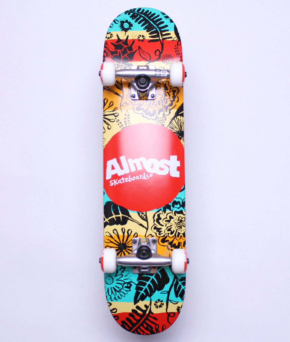 Primal Print Youth Complete fra Almost - Komplette Skateboards hos Sidewalk