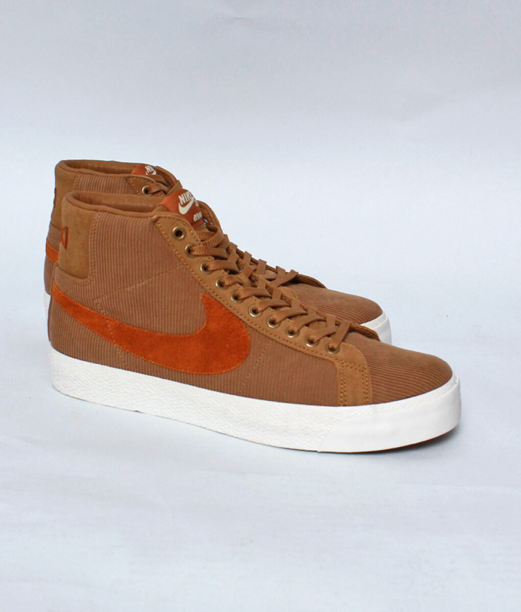 Sidewalk Skateshop - Sko - Nike SB - Blazer Mid Zoom ISO