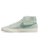 Nike SB - Blazer Court Mid PRM