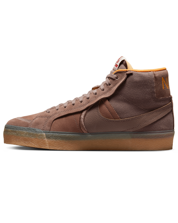 Nike SB - Zoom Blazer Mid Prm Plus