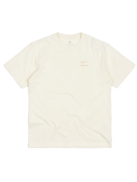 Nike SB - Doyenne Tee