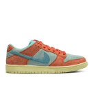 Nike SB - Dunk Low Pro PRM