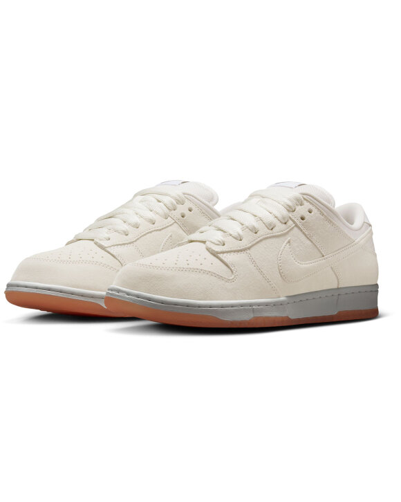 Nike SB - Dunk Low Pro B