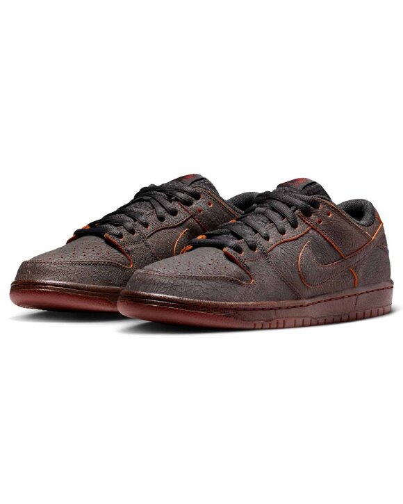 Nike SB - Dunk Low Pro Prm Krampus Nike SB - Dunk Low Pro Prm Krampus